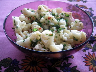 kibris-mutfagindan-lezzetler-tarifleri-karnabahar-salatasi